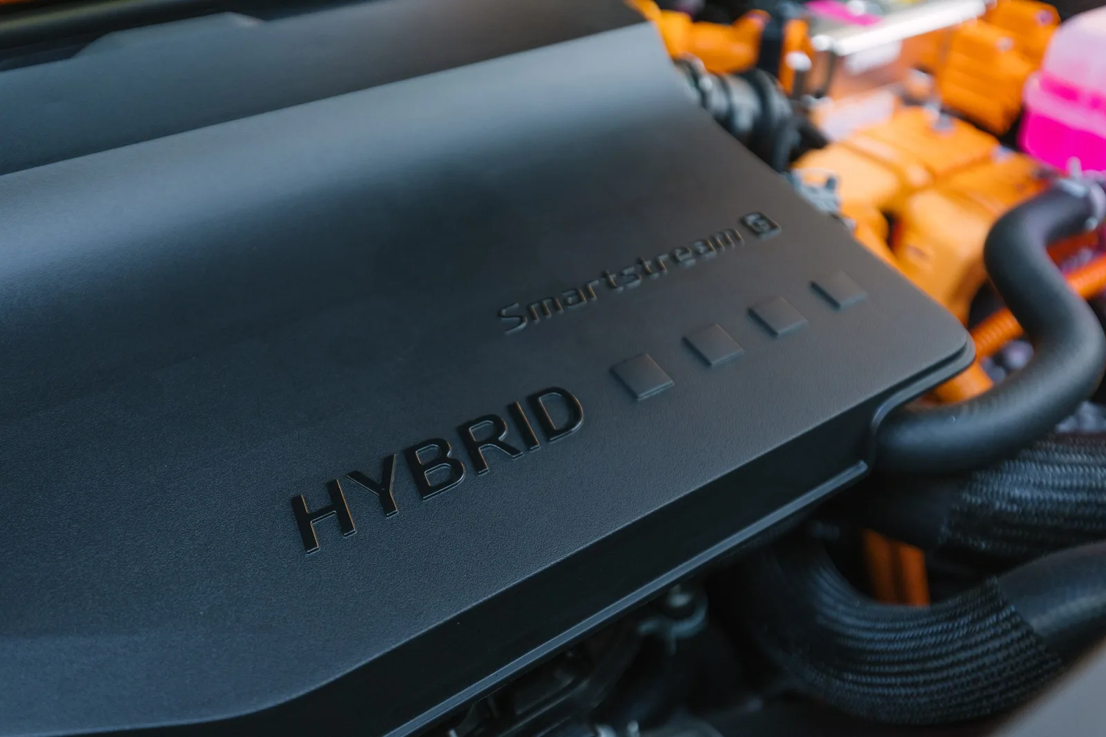 Hyundai Palisade Hybrid Wins Prestigious Wards 10 Best Engines & Propulsion Systems Award