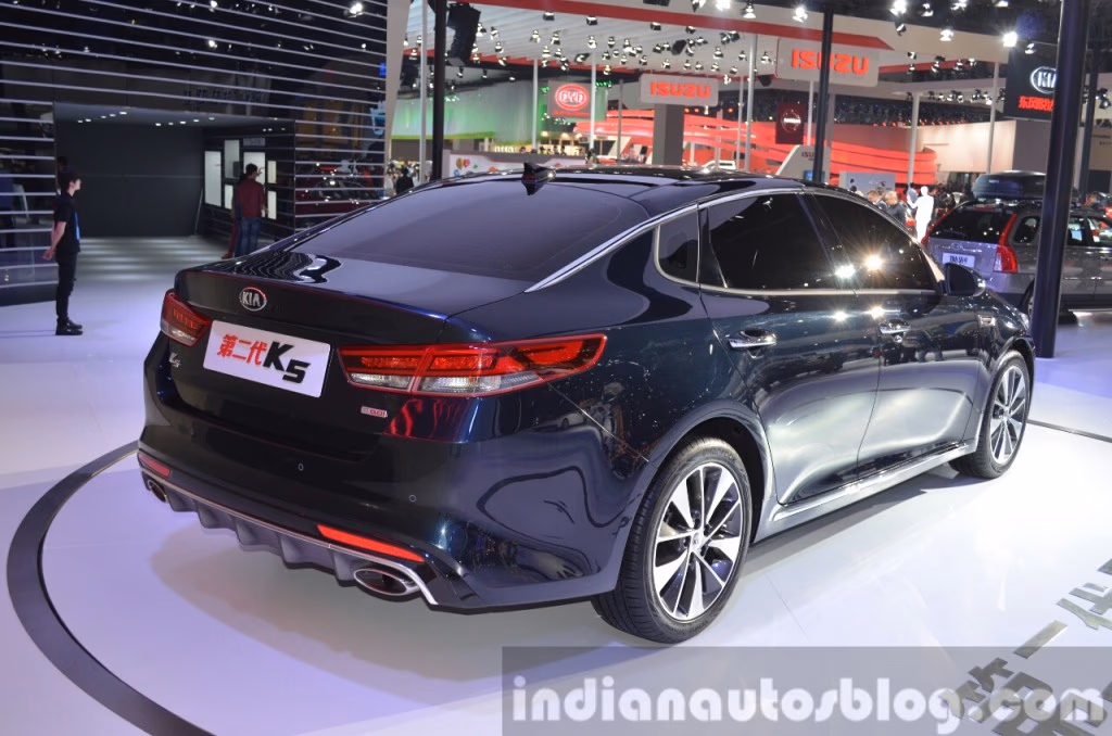 kia-k5-launched-2015-shangai-auto-show (5)