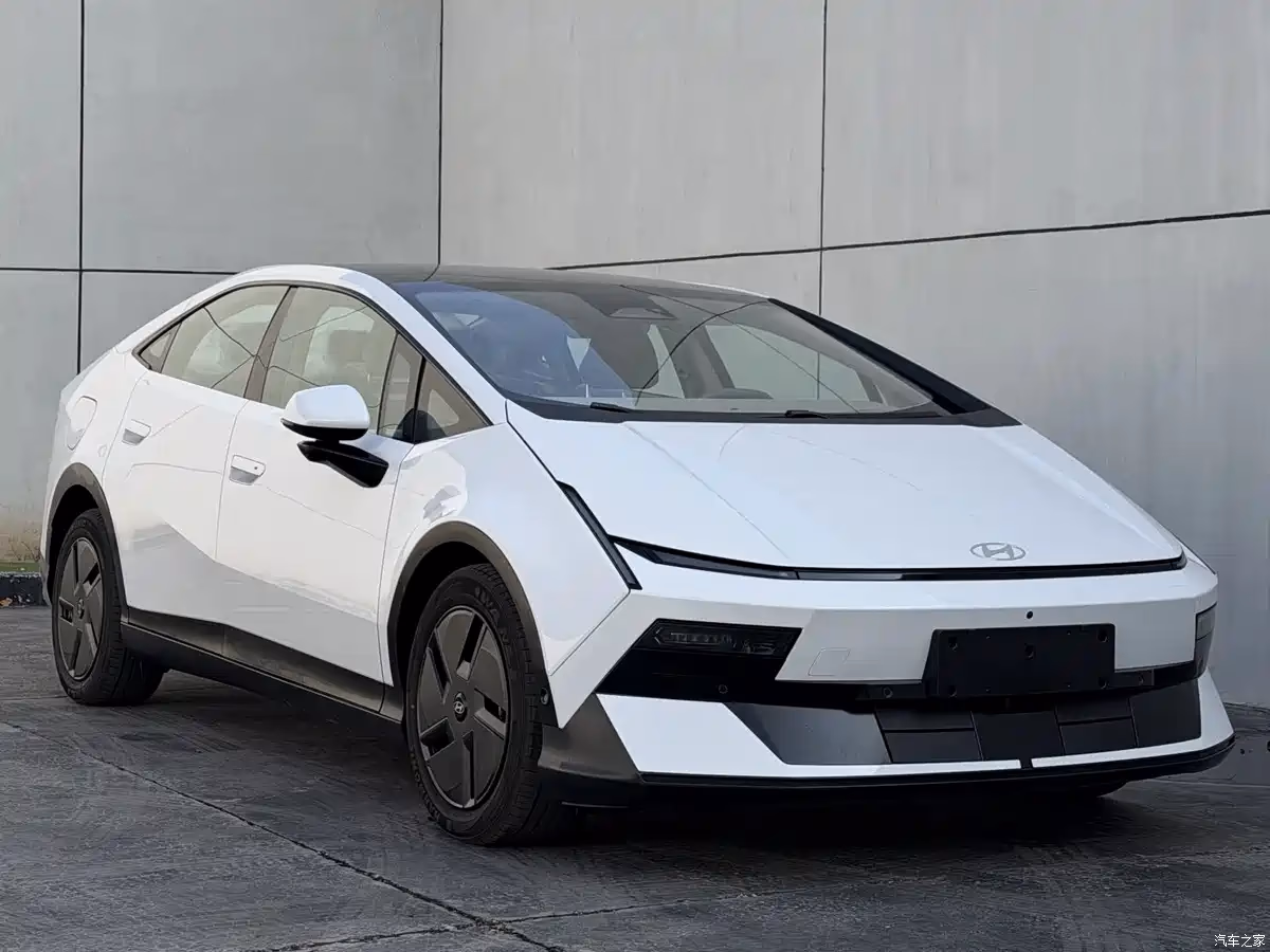 hyundai ioniq v