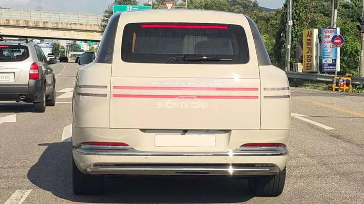 Genesis GV90 Neolun First Edition Spotted with a New Two Tone Color