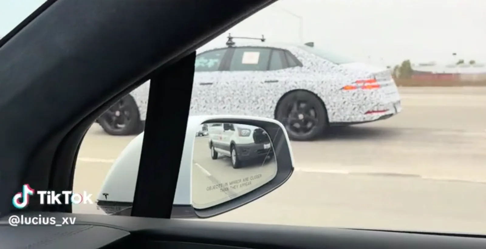 Genesis G90 Facelift Spied with Less Camouflage Revealing New Front Fascia
