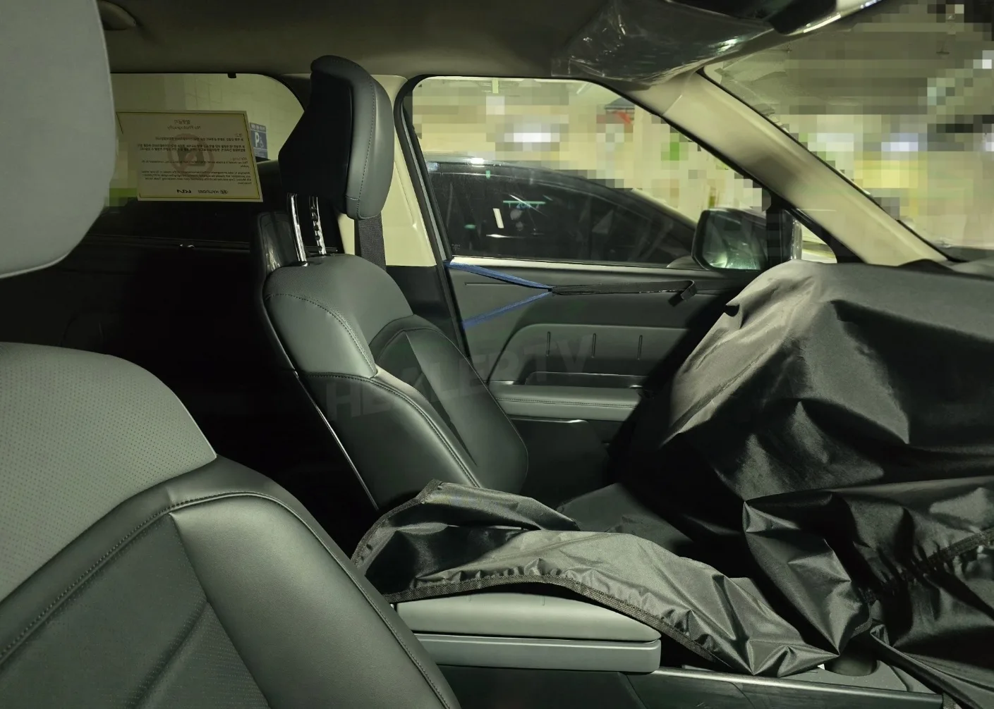 Kia Sportage NQ6 Interior Leaked: Hybrid Powertrain Revealed