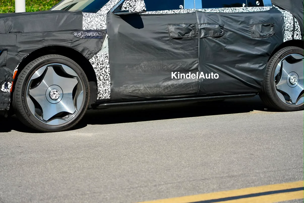 Genesis GV90 Coach Door Spied in California with Power-Retractable Running Boards