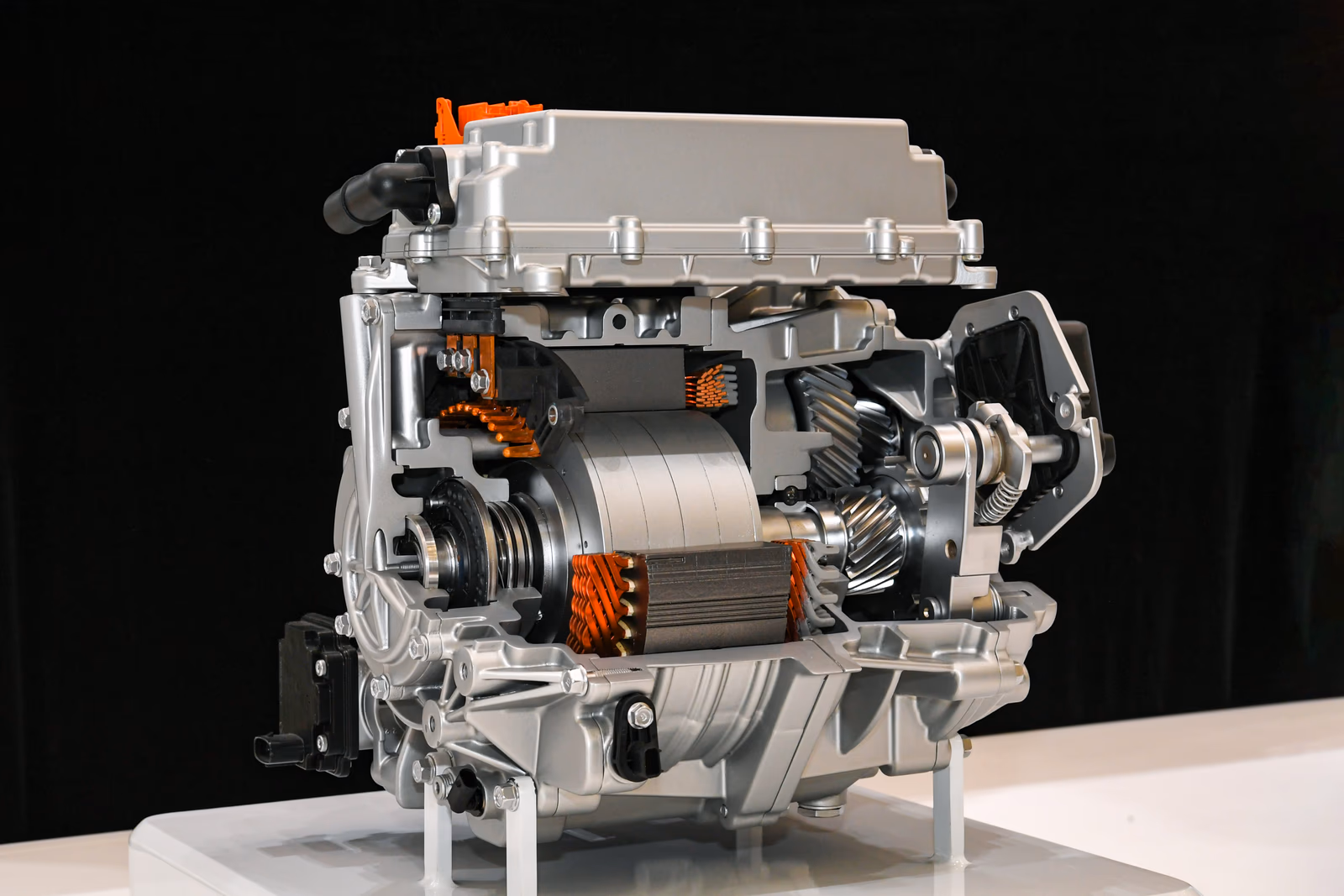 Hyundai Mobis Showcases New Electric Proprietary PE System