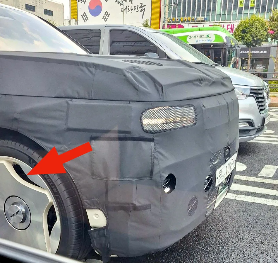 Ultra Exclusive Genesis GV90 Coach Door Two-Tone Model Spotted in Korea