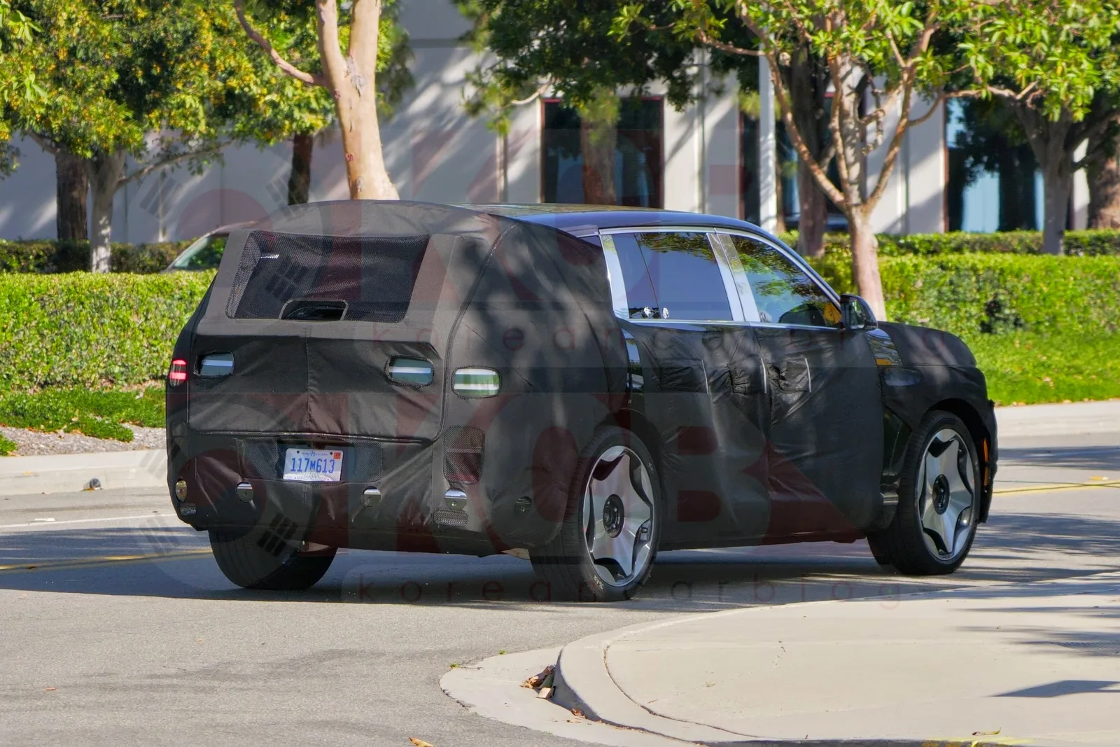 Exclusive: Genesis GV90 Packs a 115kWh Battery: Is It Enough for a Full-Size All-Electric SUV?
