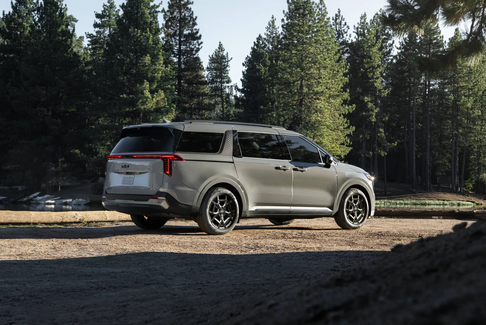 2027 Kia Carnival Adds Captain’s Chairs to Key Trims: Full Pricing and Updates