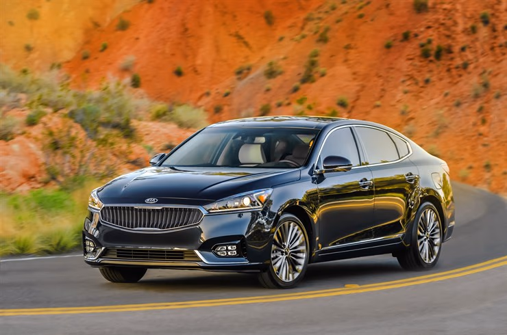 2017 Kia Cadenza Makes US Debuts at NYIAS