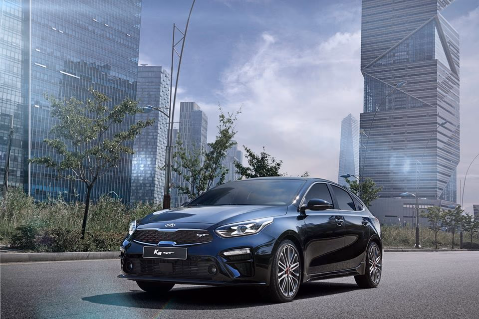 Kia K3 GT Hatchback Exterior Pictures Revealed