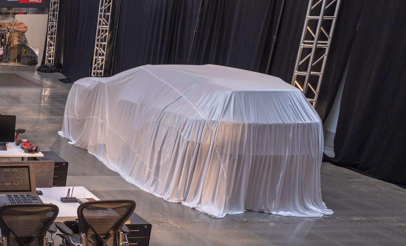Mysterious Hyundai rugged SUV appears covered at Hyundai The Sandbox XRT Space